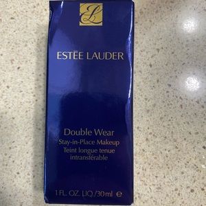 New Estée Lauder Double Wear Foundation in Cool Bone